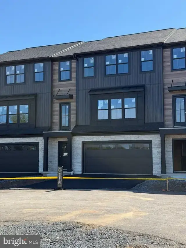 178 Trailside Court, Lebanon