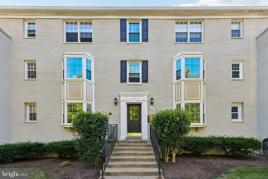 808 S Arlington Mill Dr S #9-204, ARLINGTON