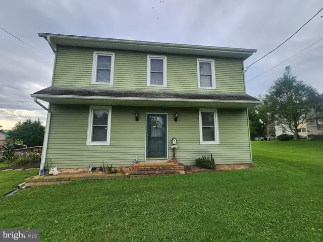 3948 Main St, Conestoga