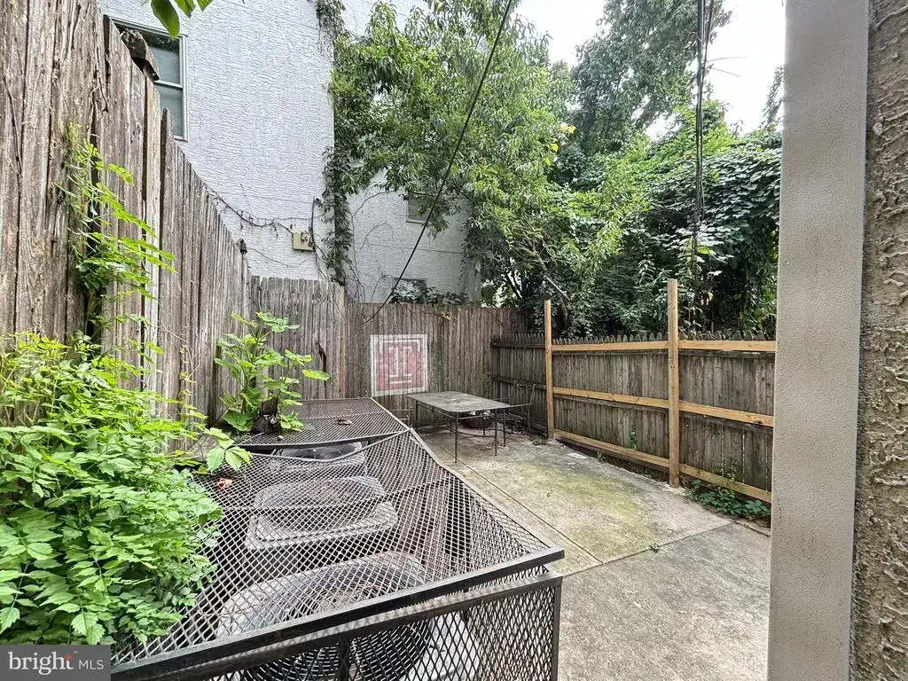 1711 N Gratz St, PHILADELPHIA