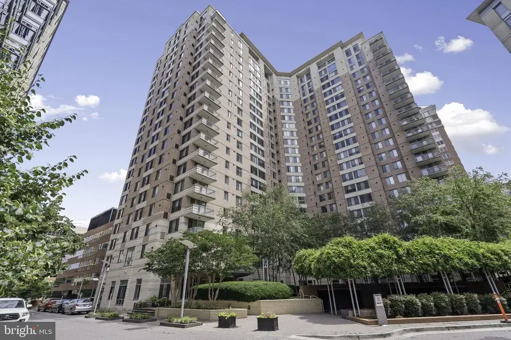 851 N Glebe Rd N #1419, ARLINGTON