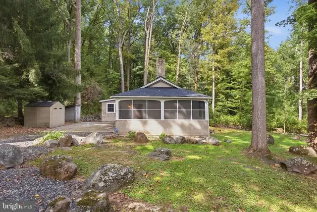 1819 Snyder Rd, Green Lane