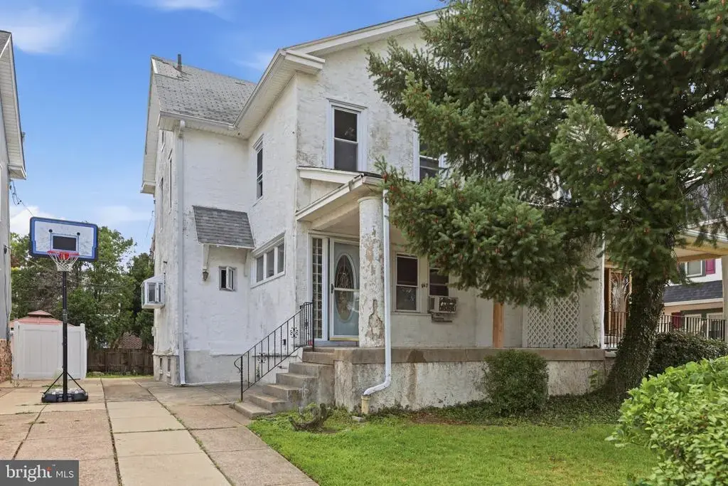 667 Rose St, LANSDOWNE