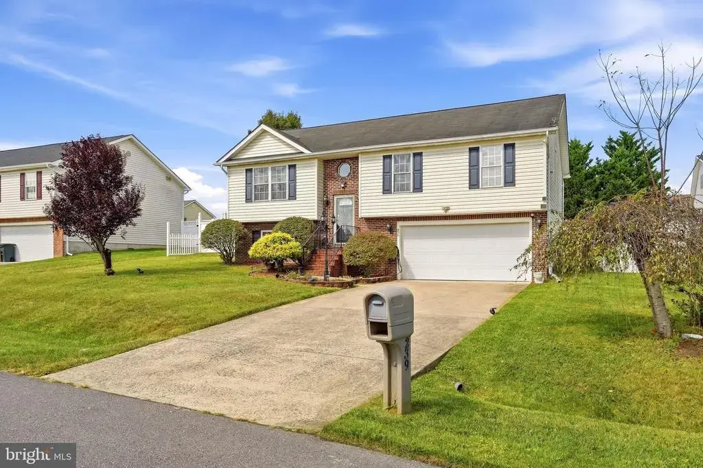 239 Ford Cir, INWOOD
