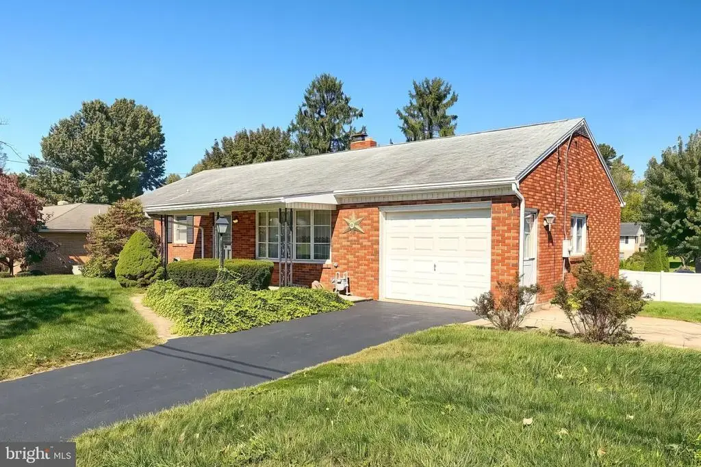 2239 Sycamore Rd, YORK