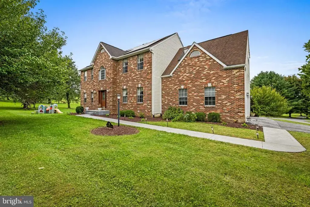 19 Deep Powder Ct, WOODSTOCK
