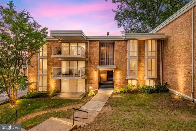 2638 Fort Farnsworth Rd #118, Alexandria