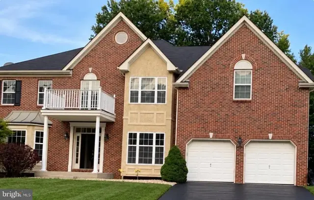 17 Blackbird Ct, Newark