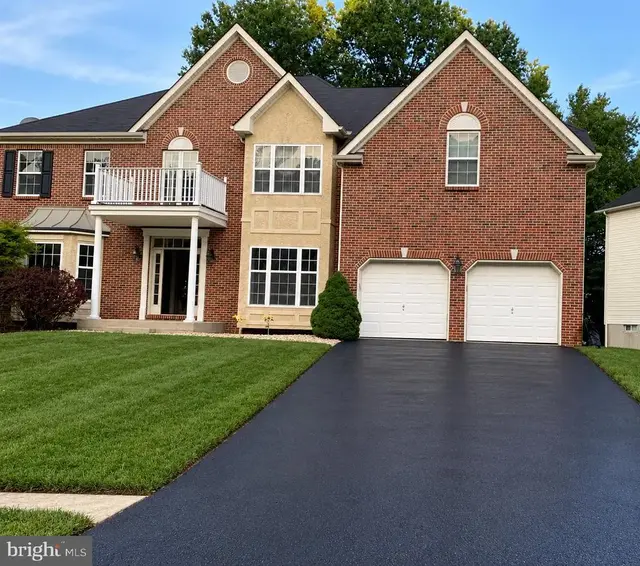 17 Blackbird Ct, Newark