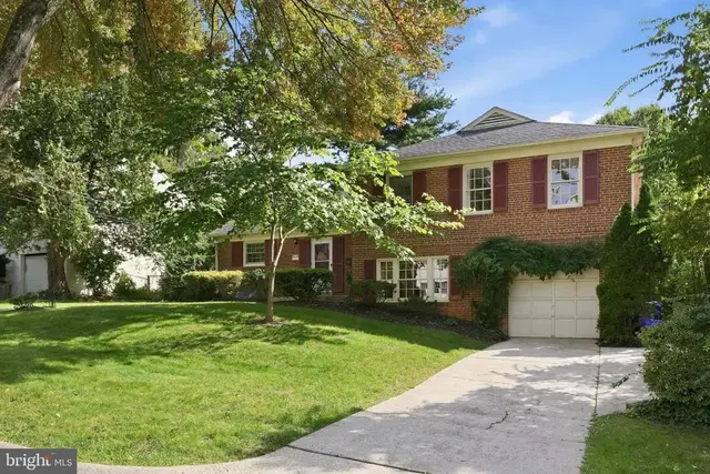 5628 Lamar Rd, Bethesda