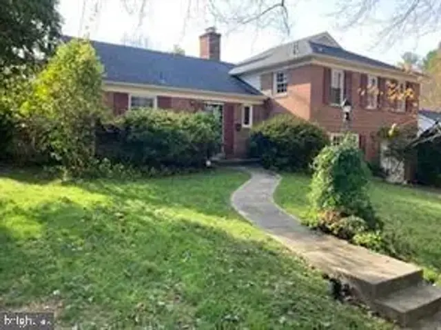 5628 Lamar Rd, Bethesda
