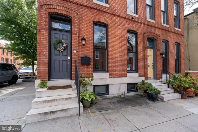17 E Ostend St, Baltimore