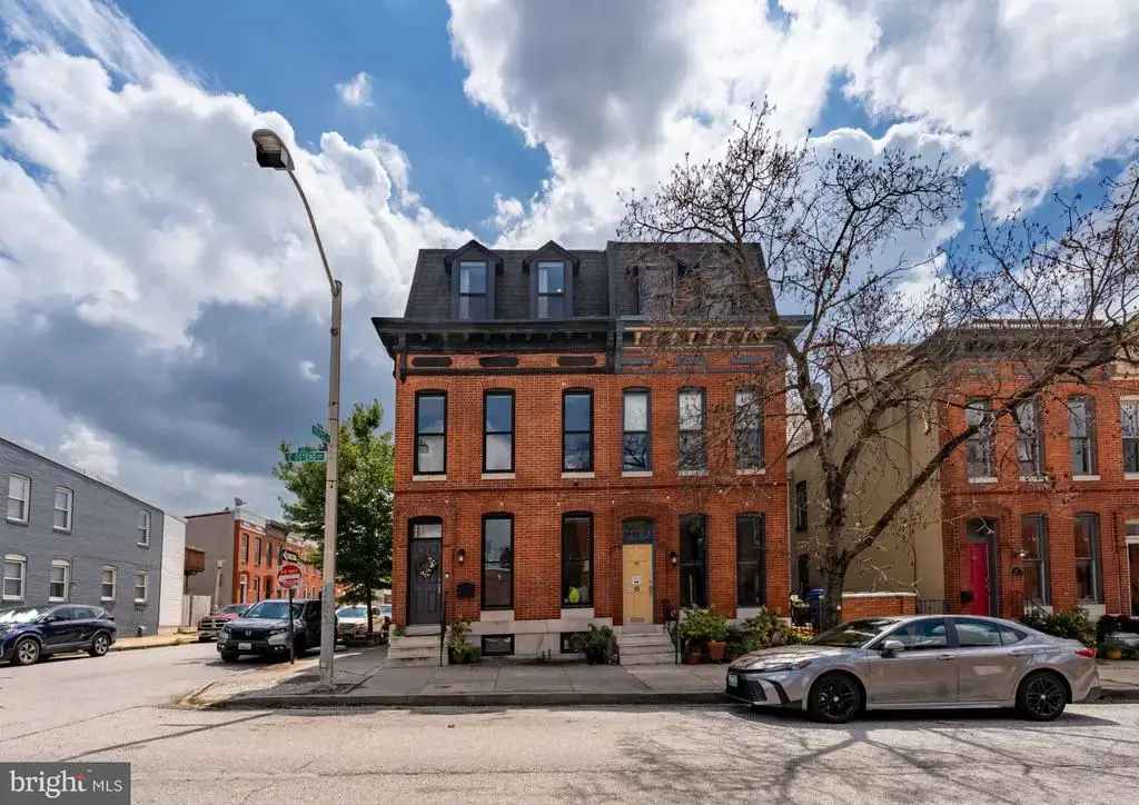 17 E Ostend St, BALTIMORE