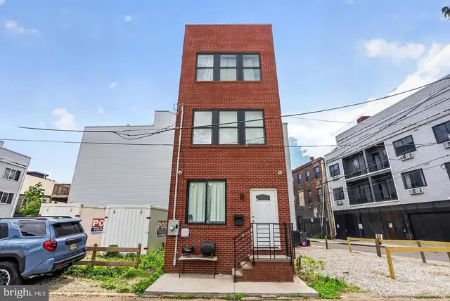 540 Edgley St, Philadelphia