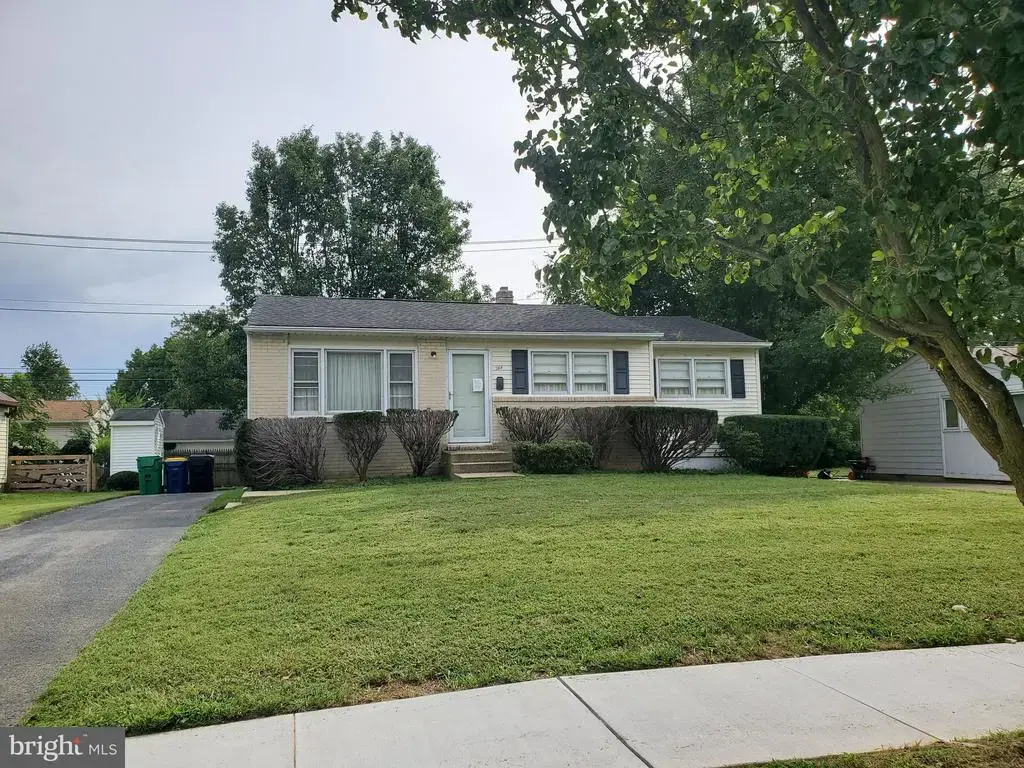 284 Webbs Ln, DOVER