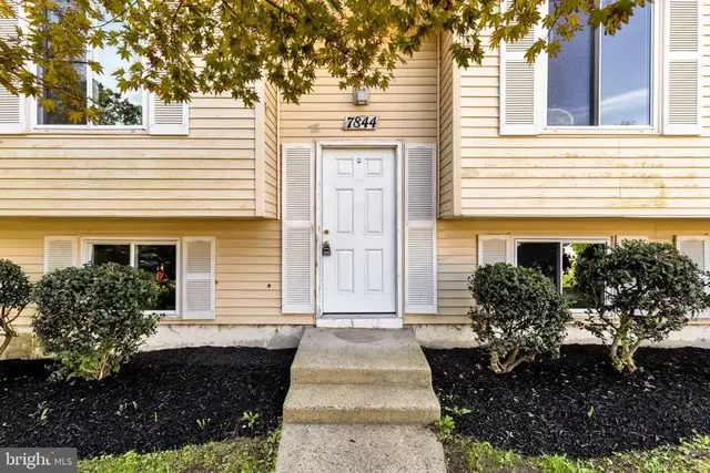 7844 Mineral Dr, Gaithersburg