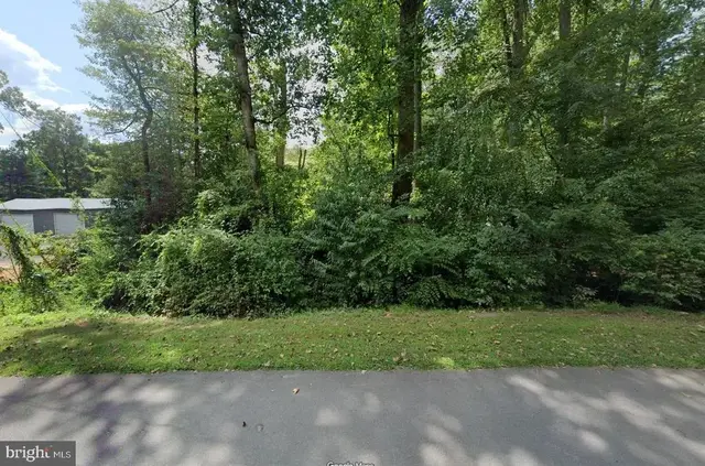 102 James Ln, Stafford