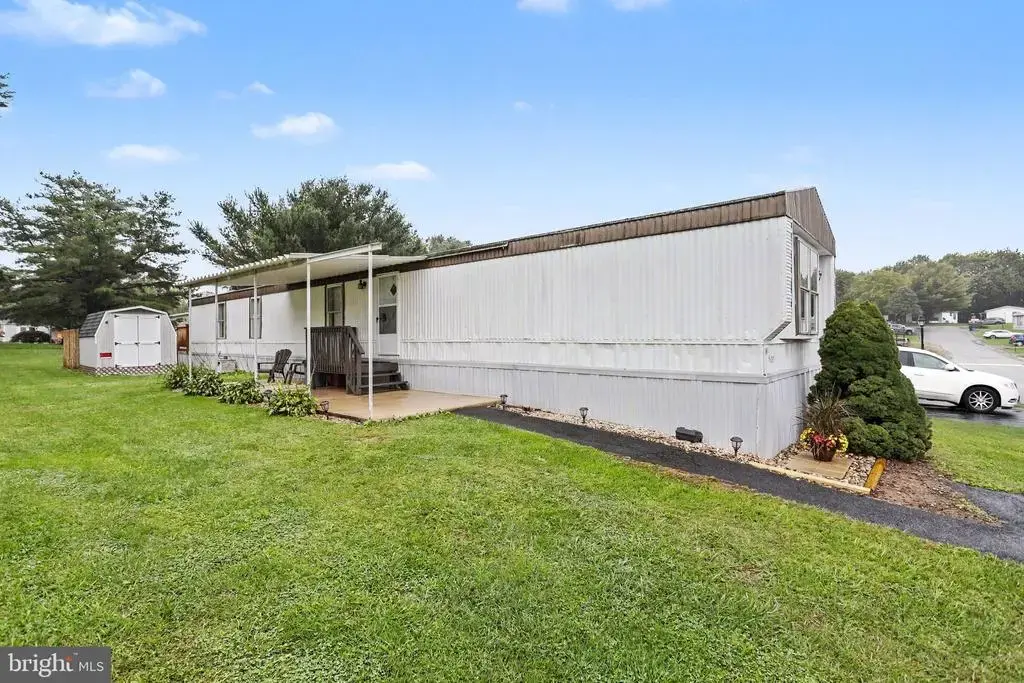 65 Alana Dr, YORK