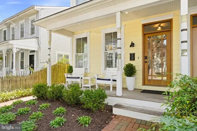123 Chesapeake Ave, Annapolis