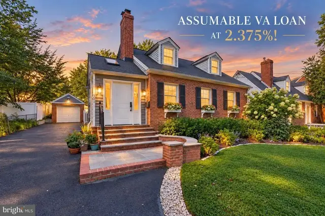 301 Pinewood Ave, Silver Spring