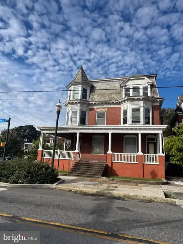 2100 N 3rd St, Harrisburg
