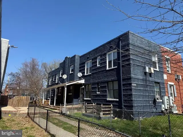 4636 Hillside Rd Se, Washington