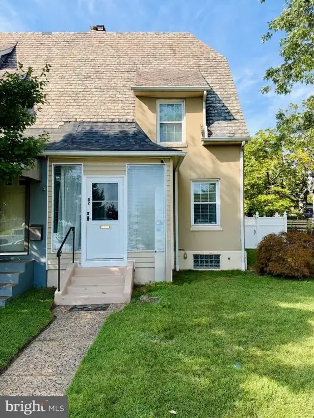 82 Shipway, Baltimore