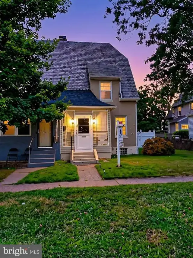 82 Shipway, Baltimore