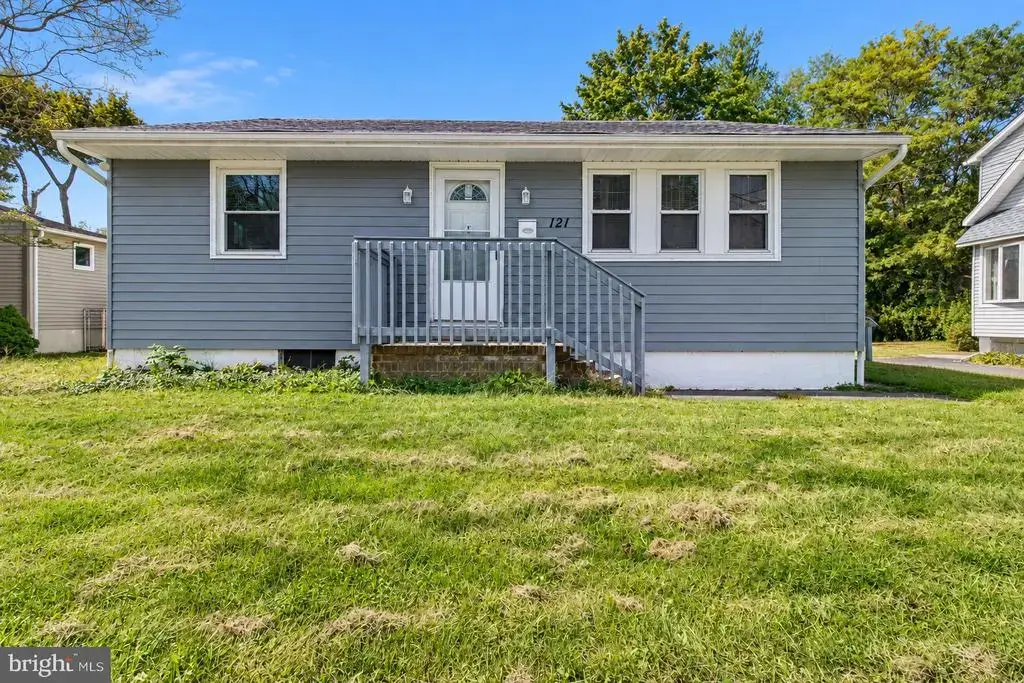 121 S Jackson St, WOODBURY