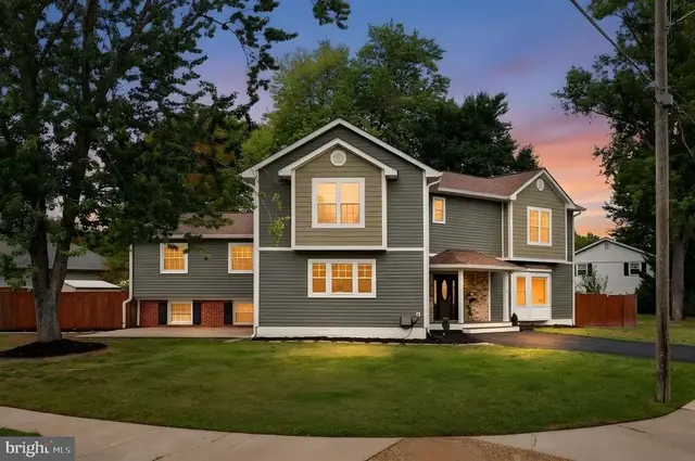 8004 Frye Rd, Alexandria