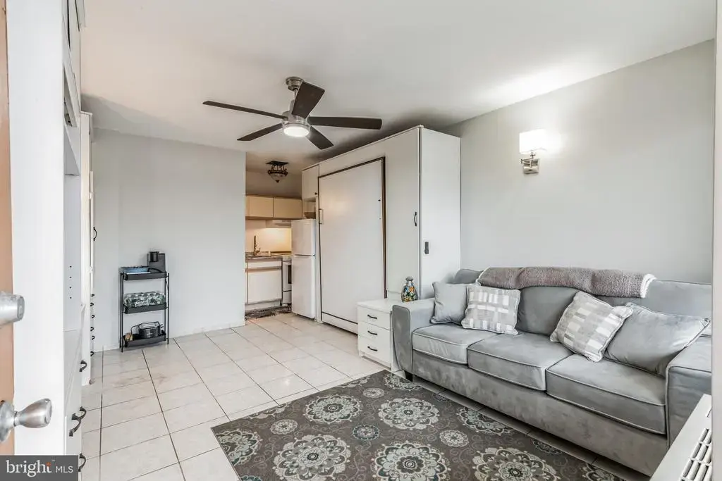 108 S Montpelier Ave #222, ATLANTIC CITY