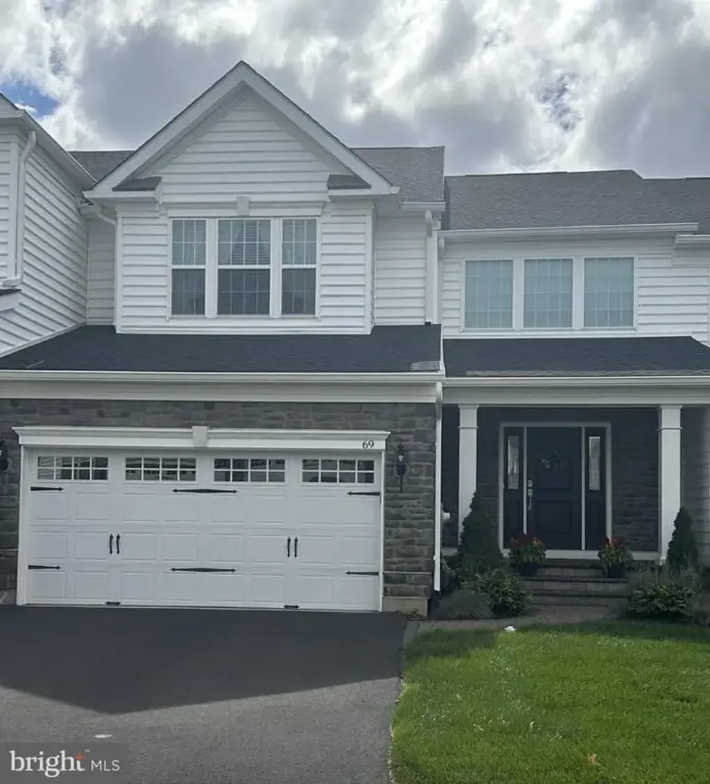 69 Lavender Dr, YARDLEY