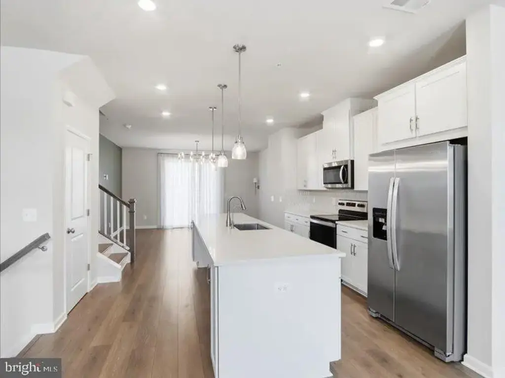 26052 Ridge Rd, DAMASCUS