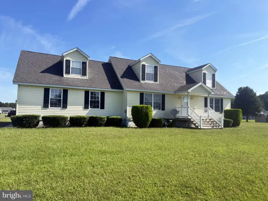 2371 Yardarm Dr, GREENBACKVILLE