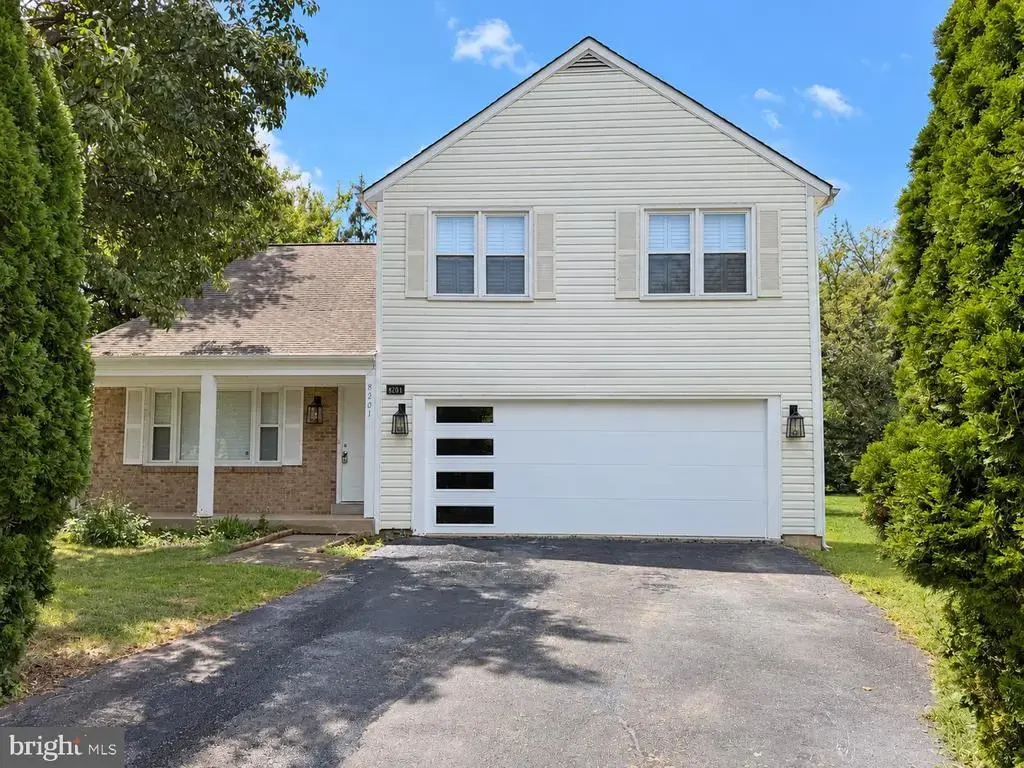 8201 Bell Ln, VIENNA
