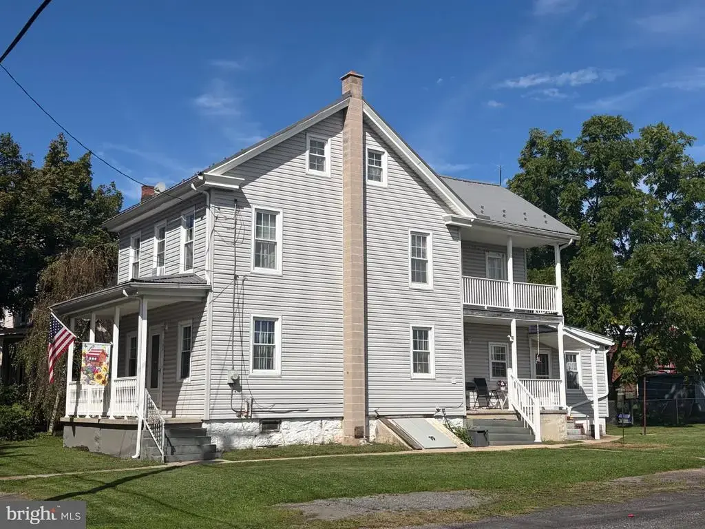 107 N Keystone St, MUIR