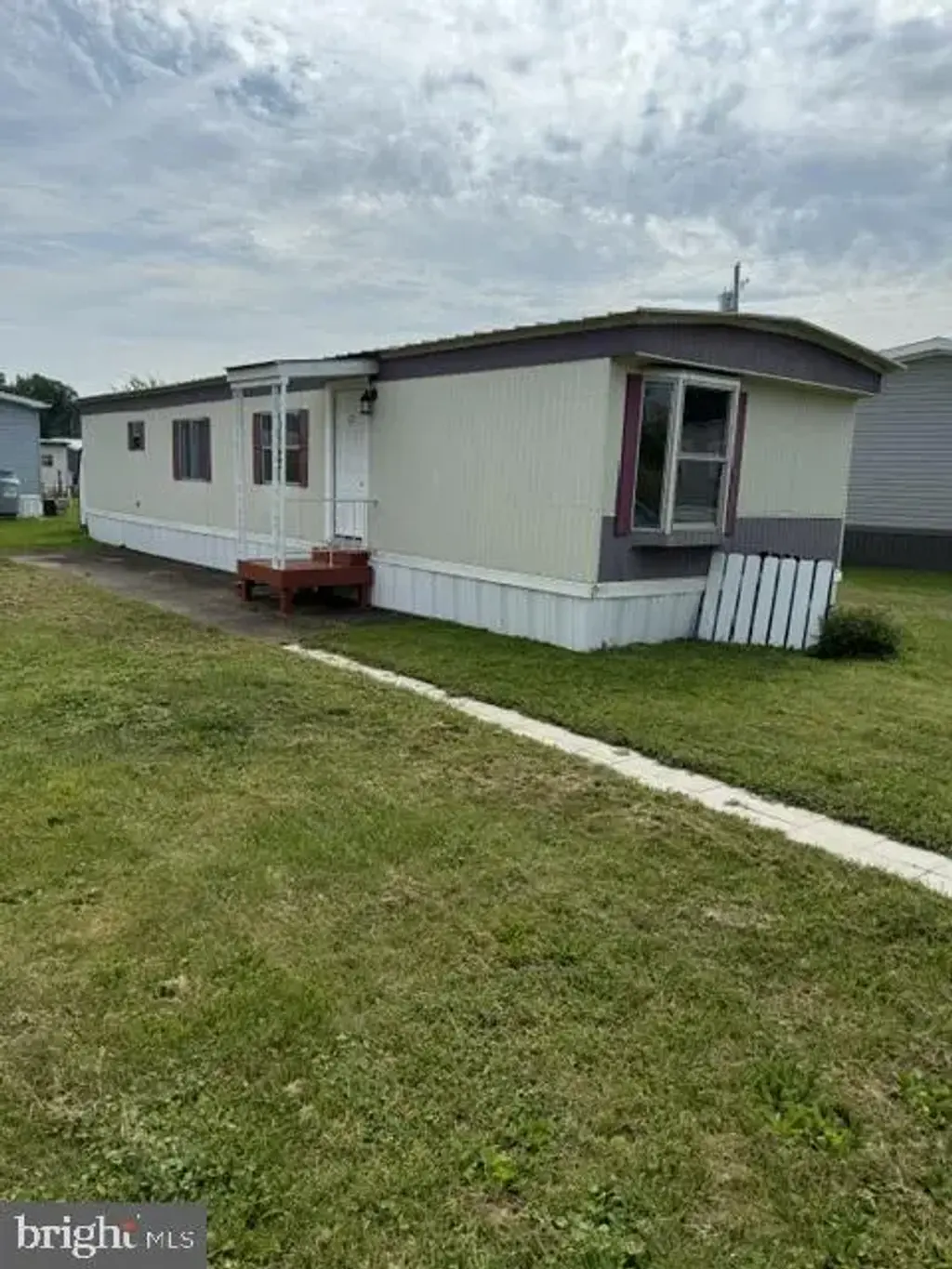 69 Caravan Ct, MIDDLETOWN