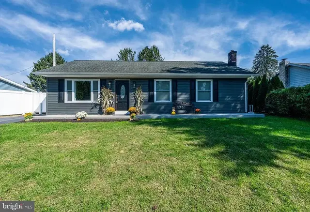 1070 James Ave, Ephrata
