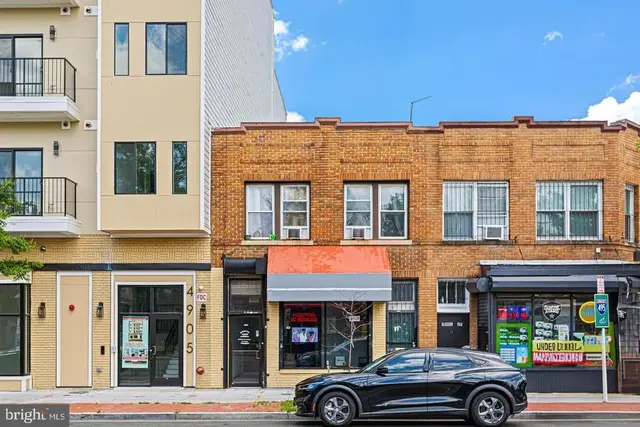 4903 Georgia Nw, Washington