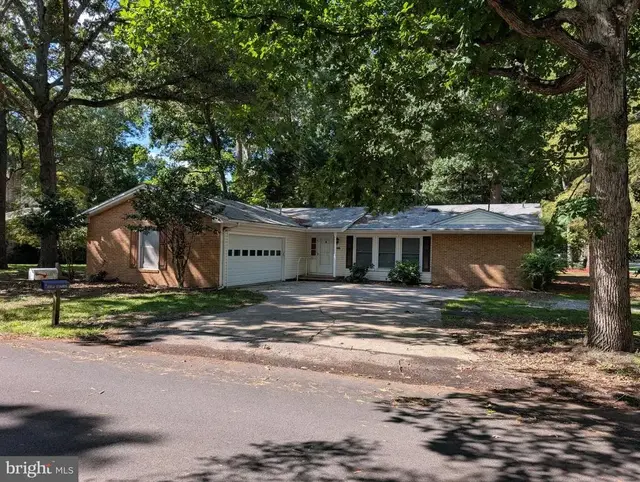 8330 Avalon Blvd, Salisbury