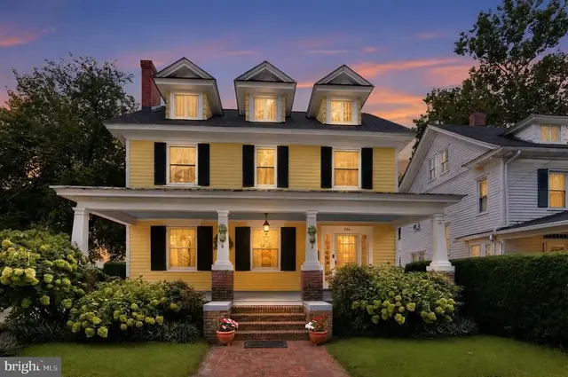 206 Walnut St, Salisbury