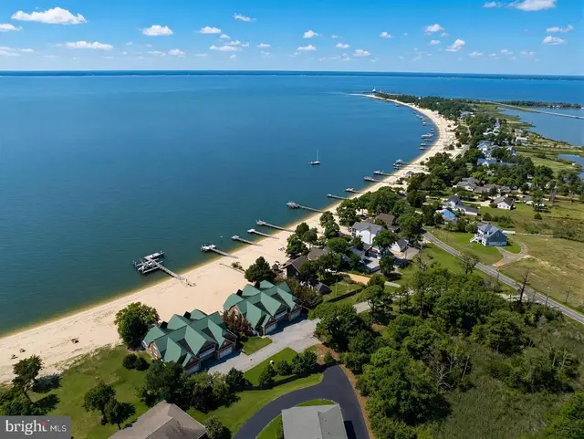 17295 Oakwood Lodge Ln #6, Piney Point