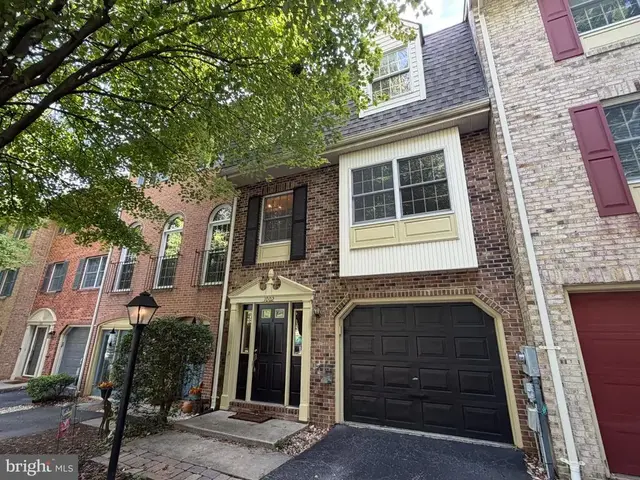 1002 Lindsay Ln, Hagerstown