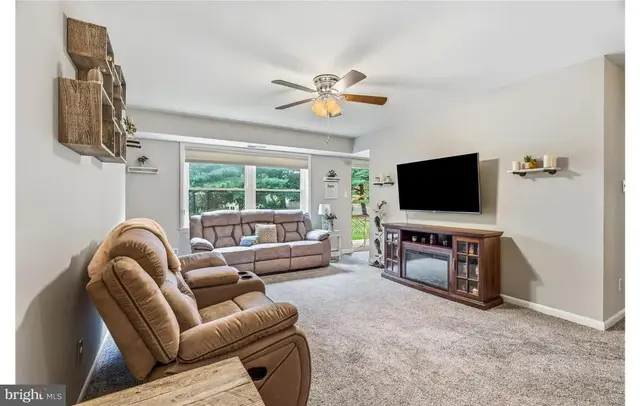 200 Chapel Ct #105, Walkersville