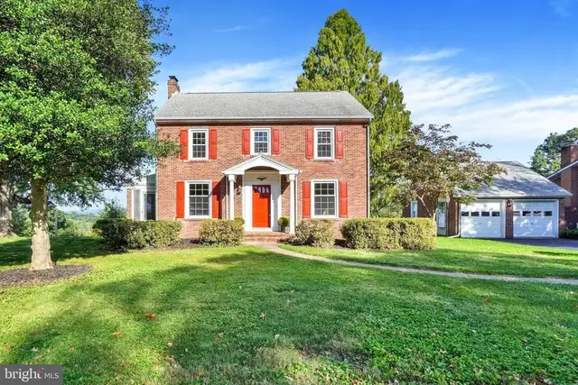 303 Edgehill Rd, York