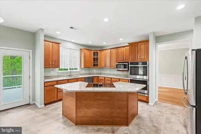 59 Twin Hill Ln, Stafford