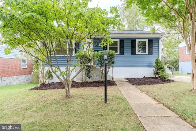 13411 Keating St, Rockville