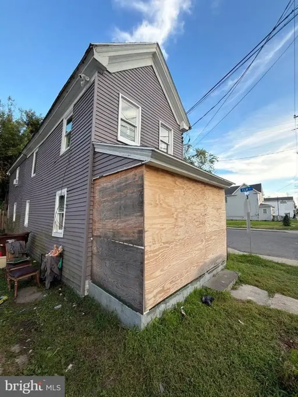 526 Pine St, CAMBRIDGE