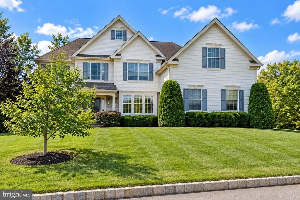 9 Williamson Ln, LAMBERTVILLE