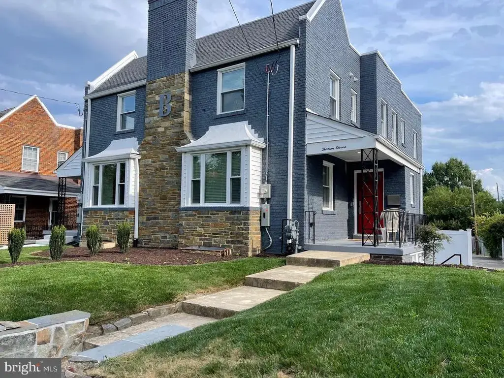 1311 Allison St Ne, WASHINGTON